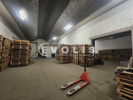 Photo 14 – location Entrepôts / activités	SAINT PRIEST (69800)