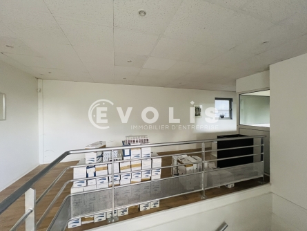 Photo 5 – vente Entrepôts / activités	SAINT THIBAULT DES VIGNES (77400)