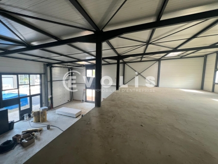 Photo 6 – location Entrepôts / activités	TREVOUX (01600)