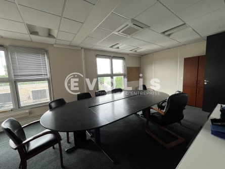 Photo 2 – vente bureaux	VILLIERS SUR MARNE (94350)