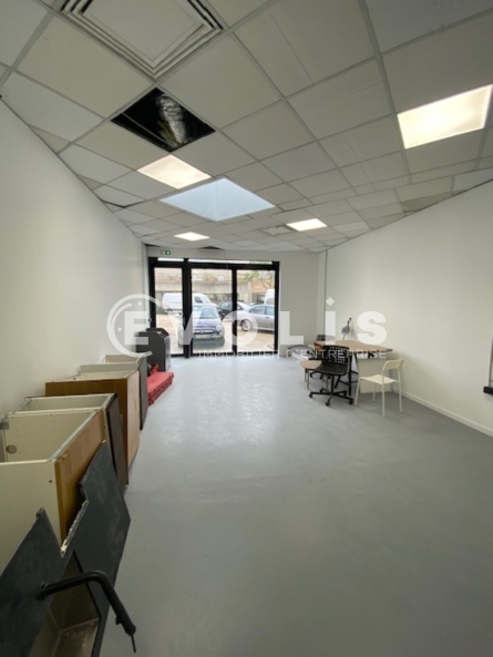 Photo 2 – location Entrepôts / activités	MASSY (91300)