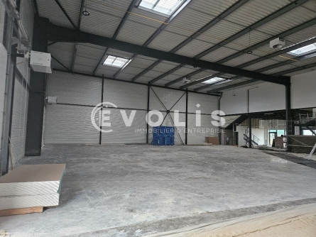 Photo 4 – vente Entrepôts / activités	VILLEBON SUR YVETTE (91140)