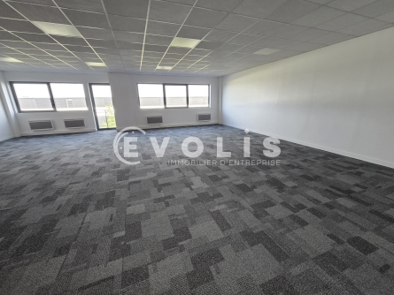 Photo 6 – location Entrepôts / activités	VILLEBON SUR YVETTE (91140)