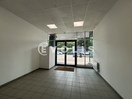 Photo 8 – location Entrepôts / activités	VALENTON (94460)