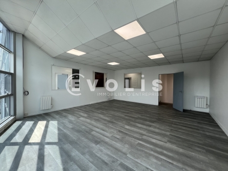 Photo 12 – location Entrepôts / activités	VALENTON (94460)