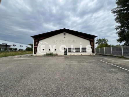 Photo 1 – location Entrepôts / activités	SAINT-GENIS-LAVAL (69230)