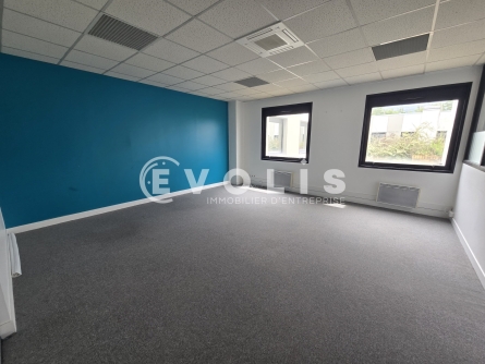 Photo 4 – location Entrepôts / activités	VERRIERES LE BUISSON (91370)