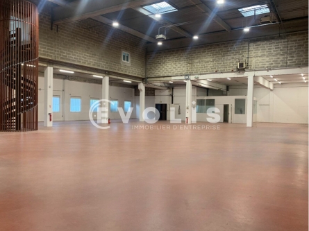 Photo 3 – location Entrepôts / activités	VERRIERES LE BUISSON (91370)