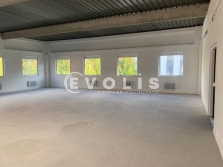 Photo 8 – location Entrepôts / activités	VERRIERES LE BUISSON (91370)