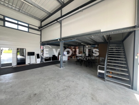 Photo 7 – vente Entrepôts / activités	BLYES (01150)