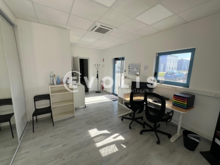 Photo 8 – vente Entrepôts / activités	BLYES (01150)
