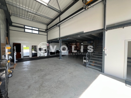 Photo 9 – vente Entrepôts / activités	BLYES (01150)