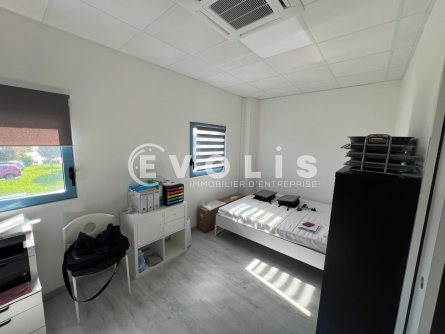Photo 13 – vente Entrepôts / activités	BLYES (01150)