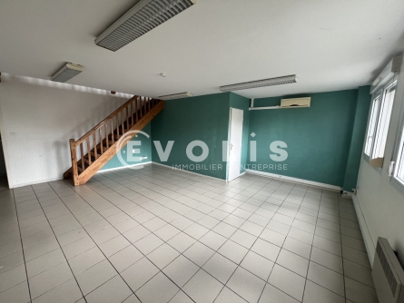 Photo 12 – location Entrepôts / activités	DECINES CHARPIEU (69150)