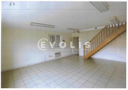 Photo 15 – location Entrepôts / activités	DECINES CHARPIEU (69150)