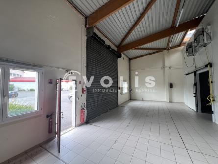 Photo 6 – location Entrepôts / activités	DECINES CHARPIEU (69150)