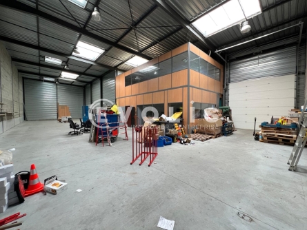 Photo 2 – vente Entrepôts / activités	CHAPONOST (69630)
