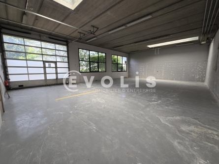 Photo 2 – location Entrepôts / activités	VILLEJUST (91140)