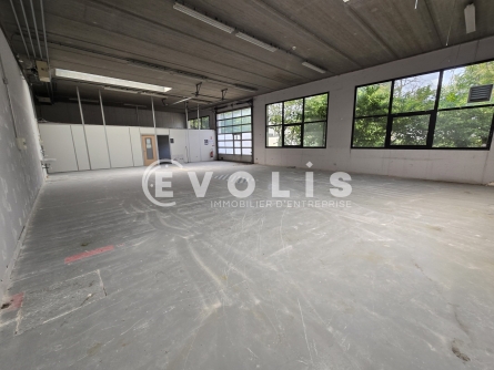 Photo 3 – location Entrepôts / activités	VILLEJUST (91140)