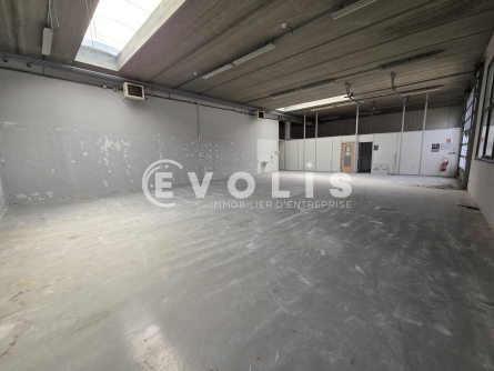 Photo 4 – location Entrepôts / activités	VILLEJUST (91140)