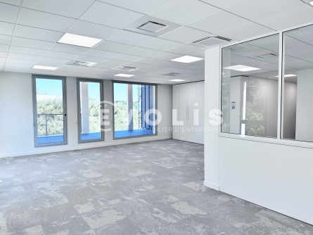 Photo 2 – vente bureaux	SERRIS (77700)
