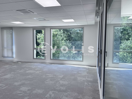 Photo 6 – vente bureaux	SERRIS (77700)