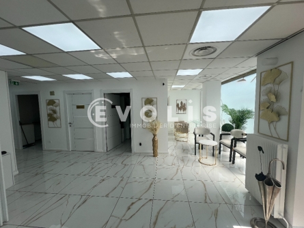 Photo 2 – location Locaux commerciaux	SAINT MAUR DES FOSSES (94100)