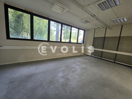 Photo 7 – location bureaux	SAINT AUBIN (91190)