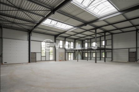 Photo 4 – location Entrepôts / activités	TREVOUX (01600)