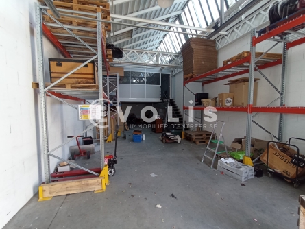Photo 2 – location Entrepôts / activités	VENISSIEUX (69200)