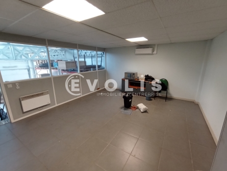 Photo 7 – location Entrepôts / activités	VENISSIEUX (69200)