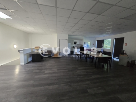 Photo 8 – location Entrepôts / activités	VILLEBON SUR YVETTE (91140)
