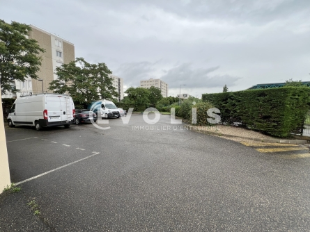 Photo 4 – location Entrepôts / activités	VENISSIEUX (69200)