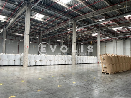 Photo 6 – location Entrepôts / activités	VAULX MILIEU (38090)