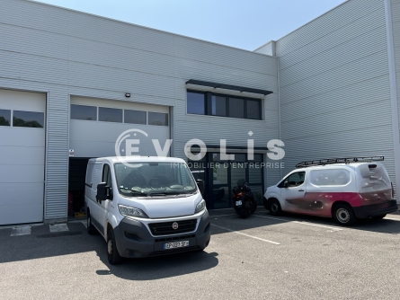 Photo 2 – location Entrepôts / activités	GENAS (69740)