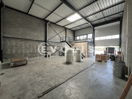 Photo 3 – location Entrepôts / activités	GENAS (69740)