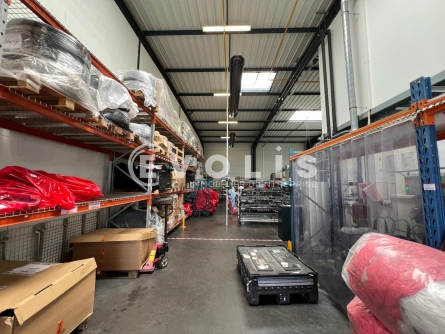 Photo 2 – vente Entrepôts / activités	SAINT PRIEST (69800)
