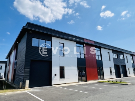 Photo 2 – location Entrepôts / activités	LIEUSAINT (77127)