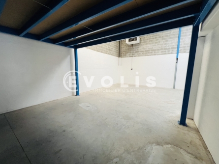 Photo 3 – location Entrepôts / activités	MOISSY CRAMAYEL (77550)