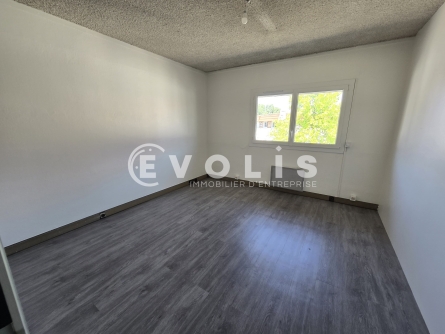 Photo 6 – location Entrepôts / activités	MASSY (91300)
