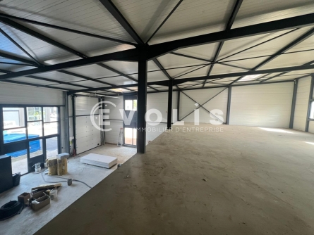 Photo 6 – location Entrepôts / activités	TREVOUX (01600)