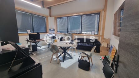 Photo 4 – location Entrepôts / activités	SERRIS (77700)
