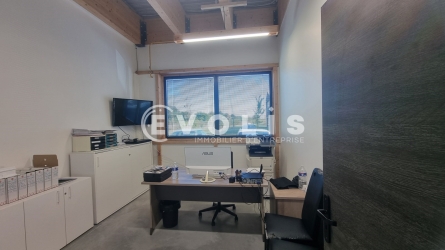 Photo 8 – location Entrepôts / activités	SERRIS (77700)