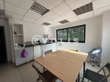 Photo 8 – location Entrepôts / activités	CHAMPIGNY SUR MARNE (94500)