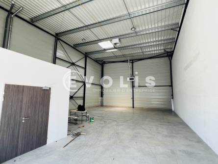 Photo 4 – location Entrepôts / activités	SAVIGNY LE TEMPLE (77176)