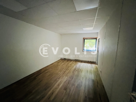 Photo 5 – location bureaux	SAVIGNY LE TEMPLE (77176)