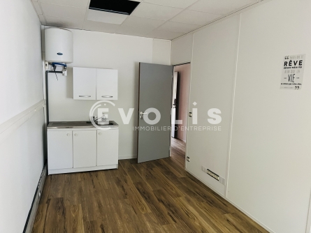 Photo 7 – location bureaux	SAVIGNY LE TEMPLE (77176)