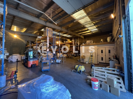 Photo 4 – location Entrepôts / activités	VAULX EN VELIN (69120)