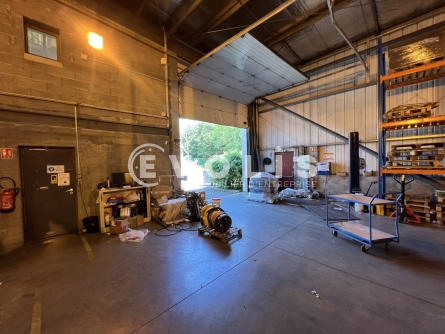 Photo 6 – location Entrepôts / activités	VAULX EN VELIN (69120)