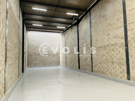 Photo 5 – location Entrepôts / activités	NOISY LE GRAND (93160)